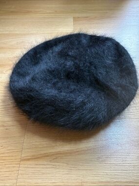 Vintage First Issue Liz Claiborne Black Wool Rabbit Hair Beret Hat